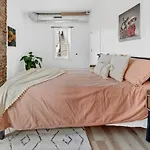 Cool Urban Stay Downtown Loft