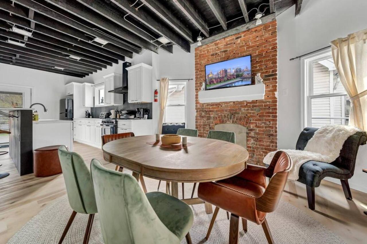Cool Urban Downtown Loft