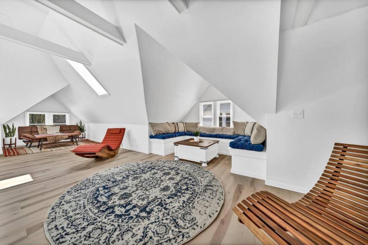 Cool Urban Downtown Loft Apartment *