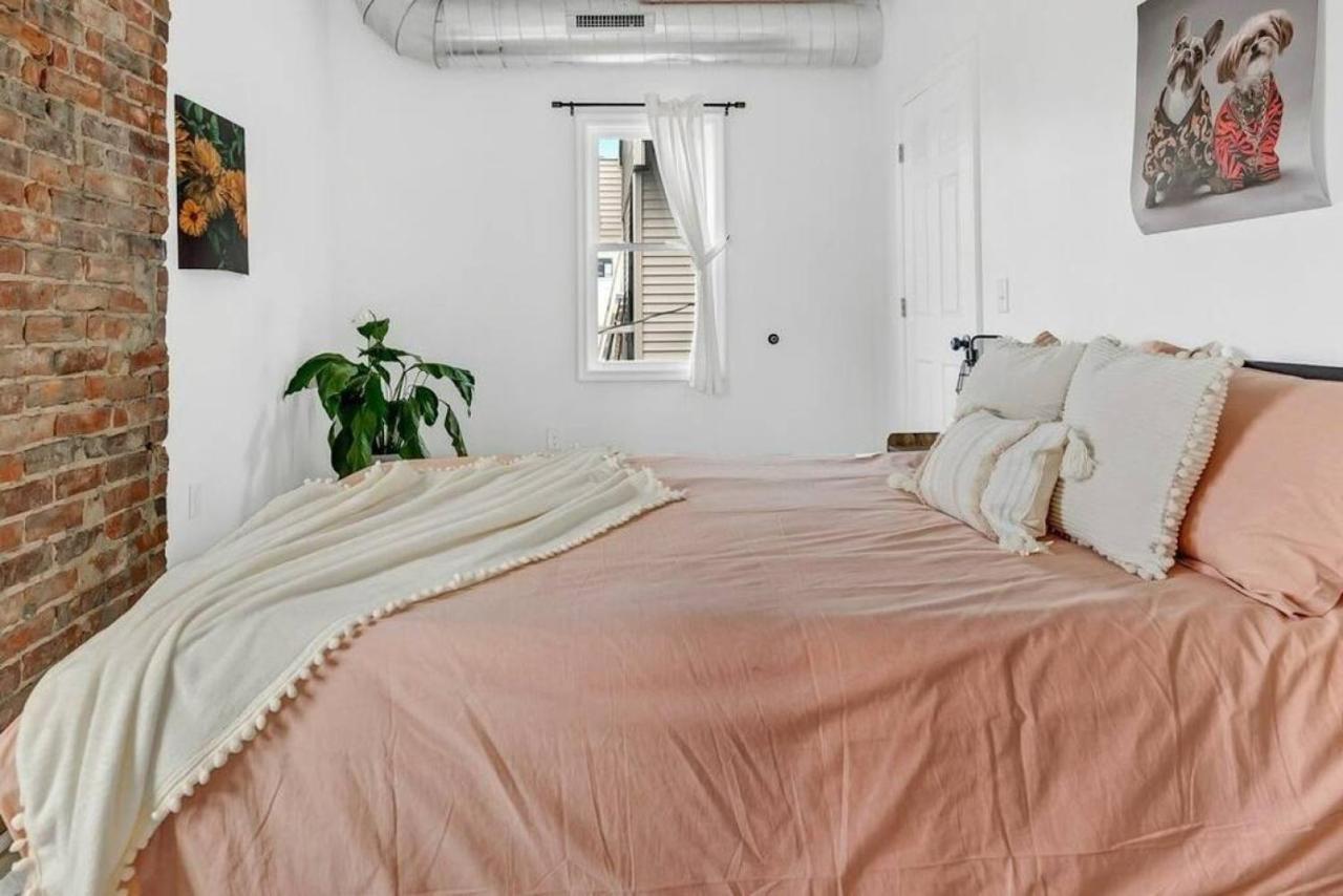 Apartment Cool Urban Downtown Loft